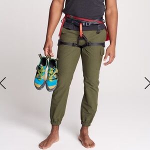 MEC Olive Green Men’s Jogger Sweatpants